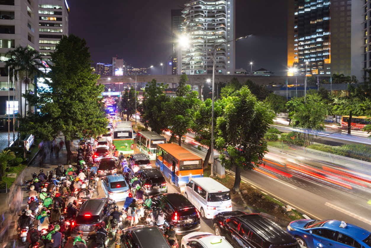 The severe traffic congestion problem in the capital of Indonesia, Jakarta 