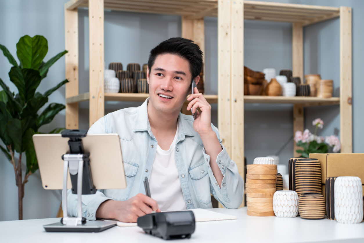 What is the advantage of SME financing and SME Loans? A short Introduction to government and bank SME financing and loan schemes, application processes, eligibility and approval time. 