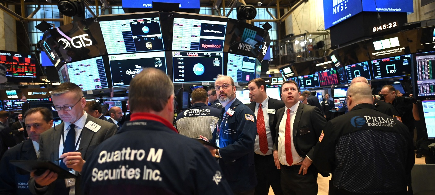 US stocks climb amid vaccine progress